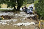 Θεσσαλονίκη: Υπερχείλισε ρέμα στη Θέρμη – Πλημμύρισαν οι δρόμοι (ΒΙΝΤΕΟ)