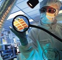 Η Bayer στο πλευρό των νέων επιστημόνων