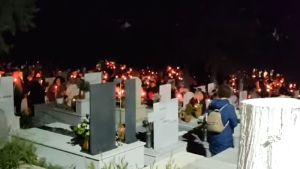Η αναστάσιμη ατμόσφαιρα στο νεκροταφείο του Αγίου Γεωργίου στην Κοζάνη