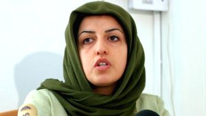 ΕΕ: Κλήση προς το Ιράν για την απελευθέρωση της Ναργκίς Μοχαμαντί, βραβευμένης με Νόμπελ Ειρήνης