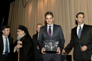 Μητσοτάκης: Να πάρουμε το μέλλον της χώρας στα χέρια μας