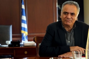 Σκουρλέτης: Ο Μητσοτάκης είναι εχθρός των δημοσίων υπαλλήλων