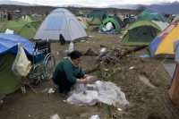 πΓΔΜ: Να αδειάσει η Ελλάδα από πρόσφυγες, αλλά «από αέρος»