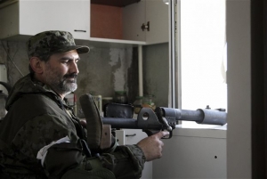 ΗΠΑ: «Οι εχθροπραξίες στην Ουκρανία θέτουν υπό πίεση την κατάπαυση του πυρός»