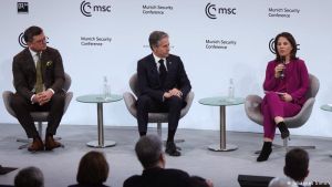 Μπλίνκεν: Στηρίζουμε αυτό που θέλει η Ουκρανία