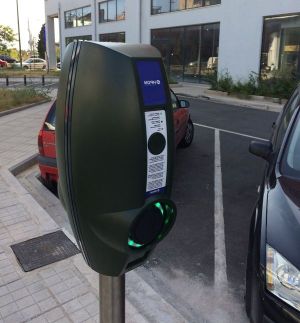 Γρήγορη κβαντική φόρτιση των αμιγώς ηλεκτρικών αυτοκινήτων μέσα σε λίγα δευτερόλεπτα