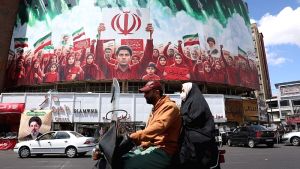 Καταρρέει η ιρανική οικονομία: Οι συνέπειες του πολέμου και οι αυξήσεις τιμών