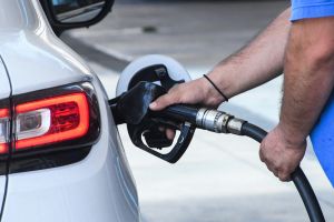 Ουρές στα βενζινάδικα στα κατεχόμενα – Σταματά η πώληση καυσίμων και αερίου