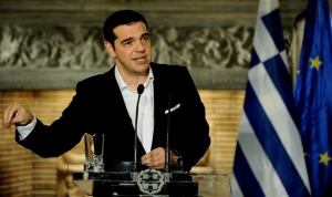 Σε εξέλιξη η συνάντηση Τσίπρα - Ντομπρόβσκις