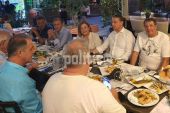 Δείπνο με φίλους για την Μαρία Σπυράκη (pics)