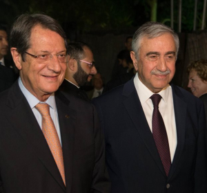 Συνάντηση Αναστασιάδη –Ακιντζί για επανέναρξη των συνομιλιών