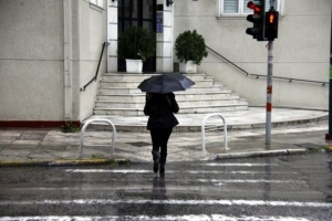 Άστατος ο καιρός με βροχές και χιόνια στα όρεινα