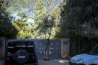Εξ επαφής και με 3 σφαίρες πυροβόλησαν τον επιχειρηματία στην Κηφισιά