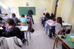 Χωρίς φαΐ άπορα παιδιά σε σχολεία λόγω καθυστέρησης στην προμήθεια τροφίμων