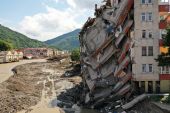 Tουρκία: 62 oι νεκροί από τις φονικές πλημμύρες (pics &amp; vids)