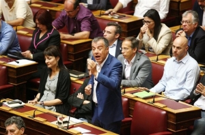 Θεοδωράκης: Αν η κυβέρνηση φοβάται ας πάει σε εκλογές