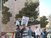 Θεσσαλονίκη: Συγκέντρωση συμπαράστασης στον Λευκό Πύργο για το ψήφισμα της Μαρίας Καρυστιανού στην Ευρωβουλή (ΦΩΤΟ)