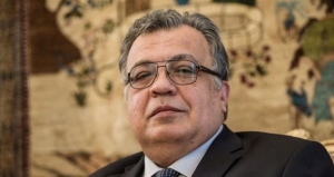 Πυρά κατά του πρεσβευτή της Ρωσίας στην Τουρκία