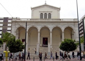 Θρησκευτικά νομικά πρόσωπα γίνονται οι μεγάλες Εκκλησίες