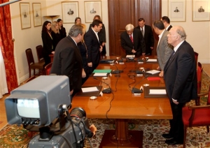 Συμφωνία για το προσφυγικό - στη Βουλή το ασφαλιστικό