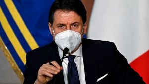 Τζ. Κόντε: Προσπάθησα μέχρι την τελευταία στιγμή να κρατήσω τον Ρέντσι στην κυβέρνηση
