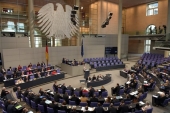 Μέρκελ στην Bundestag: Οι προοπτικές στην Ελλάδα είναι καλύτερες από ότι πριν δυο χρόνια