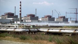 Εκρήξεις και καπνός κοντά στον πυρηνικό σταθμό της Ζαπορίζια, σύμφωνα με την IAEA