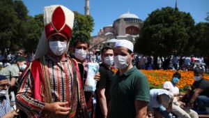 Απομακρύνεται από τη Δύση ο Ερντογάν - Παγκόσμια κατακραυγή για την Αγιά Σοφία