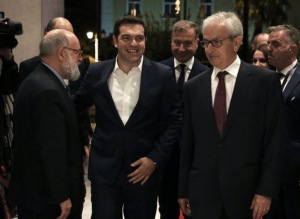 Ο Αλ. Τσίπρας στο Μέγαρο για τους εφοπλιστές