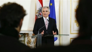 Βέρνερ Φάιμαν: Πάρτε μέτρα για να παραμείνει η χώρα στο ευρώ