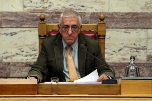 Ν. Κακλαμάνης: «Αήθης και ανιστόρητη η επίθεση Βενιζέλου κατά Καραμανλή»