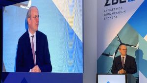 Δεσμεύσεις Χατζηδάκη: Άμεσα μέτρα για τη μείωση του ενεργειακού κόστους στη βιομηχανία