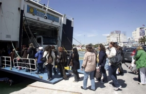 Ελαφρώς μειωμένη σε σχέση με πέρυσι η κίνηση στα λιμάνια