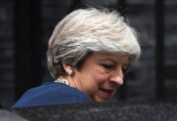 Brexit: Η Μέι θα καθησυχάσει τους Ευρωπαίους που ζουν στη Βρετανία