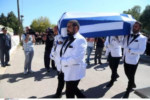 Στο φέρετρο του Περικλή ακούμπησε όλη η Ελλάδα - Σκηνές αρχαίας τραγωδίας στο Παλιό Αγιονέρι