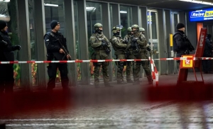 Επίθεση με μαχαίρι σε σταθμό στο Μόναχο - 4 τραυματίες