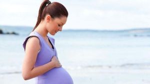 H Γαλλία θα κατοχυρώσει συνταγματικά το δικαίωμα στην έκτρωση