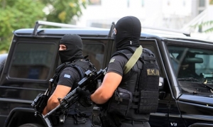 Στο μικροσκόπιο της ΕΛ.ΑΣ η δράση της οργάνωσης «ΟΛΑ» μετά τη σύλληψη 37χρονου «ληστή με τα μαύρα» στην Αγχίαλο
