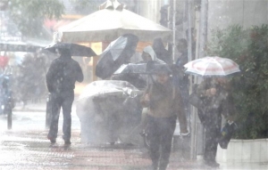 Βροχές και καταιγίδες την Παρασκευή