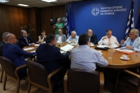 Γ. Κατρούγκαλος προς κοινωνικούς εταίρους: «Δεν τίθεται θέμα μείωσης μισθών»