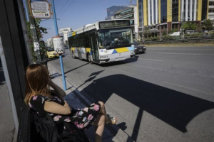 Χωρίς εισιτήριο οι περισσότεροι επιβάτες σε λεωφορεία και τρόλεϊ