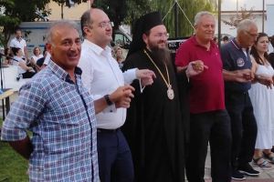 Ο Κιλκισίου Βαρθολομαίος ευλόγησε, γεύθηκε τα πιροσκί και χόρεψε ποντιακά στην Ευκαρπία Κιλκίς