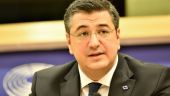 Απόστολος Τζιτζικώστας: Πήρε εξιτήριο μετά την περιπέτεια της υγείας του