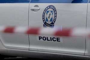 Θεσσαλονίκη: Του έστησαν καρτέρι και τον χτύπησαν με σφυρί στο κεφάλι
