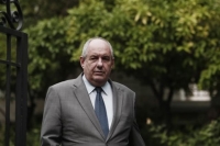 Τέρενς Κουίκ: «Αν γίνουν εκλογές ο Τσίπρας θα βγει ενισχυμένος»