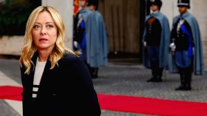 Η κυβέρνηση Μελόνι αναβάλλει την έγκριση για στρατιωτική στήριξη στην Ουκρανία