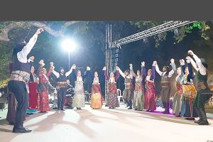 Οι Αργοναύτες Κιλκίς παρουσίασαν την Ποντιακή Θεατρική Κωμωδία «Χωρίς εσέν ‘κι ‘ίνουμαι χωρίς εσέν ‘κι ευτάγω» στα 41α Γυναικοκάστρεια