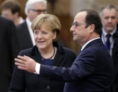 Mέρκελ: Σημαντικές βελτιώσεις στο ελληνικό σχέδιο πριν έρθει στη γερμανική Βουλή - Ολάντ: Δεν γνωρίζω κανένα σενάριο για Grexit