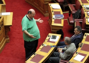 Να παραιτηθούν από τον ΣΥΡΙΖΑ όσοι διαφώνησαν ζητά ο Ν. Φίλης