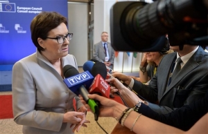 Deutsche Welle: Ραγδαίες οι πολιτικές εξελίξεις στην Πολωνία